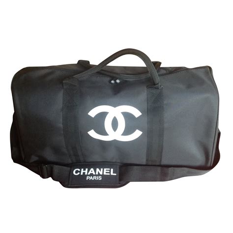 chanel gift ideas|chanel makeup bag vip gift.